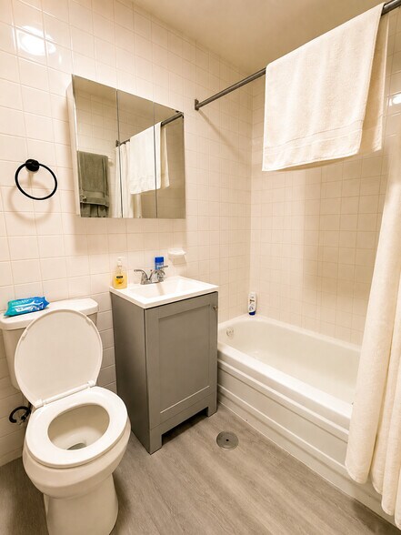 More Photos Of 2548 S Homan ave, Chicago Multifamily For Sale