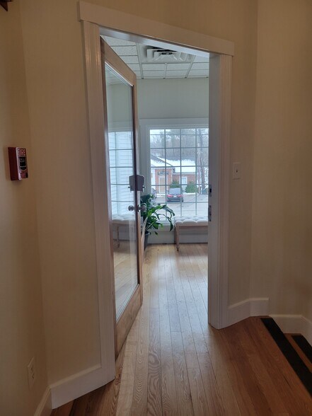 More Photos Of 683 Main St, Norwell Loft Creative Space For Lease