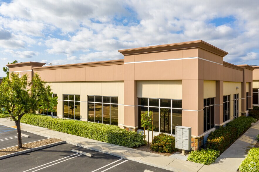 More Photos Of 26475 Rancho Pky S, Lake Forest Office For Sale