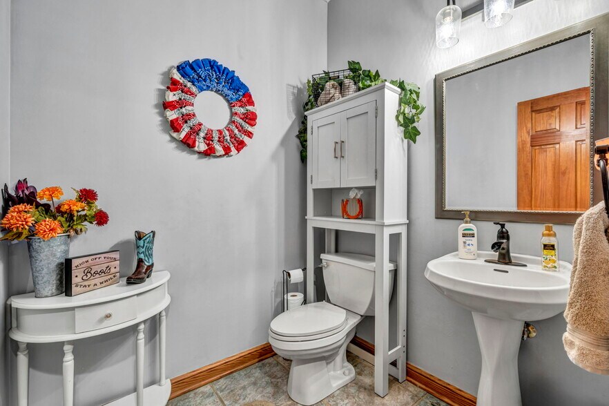 More Photos Of 16449 S Boone Rd, Columbia Station Specialty For Sale