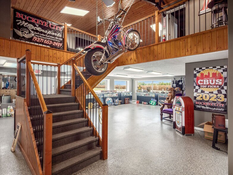 More Photos Of 31 S Ludlow Rd, Urbana Auto Repair For Sale