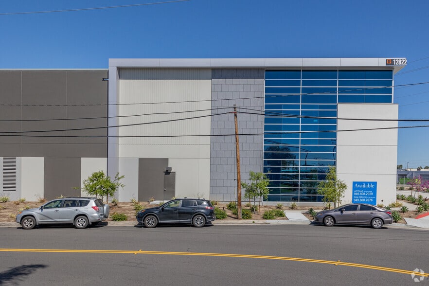 More Photos Of 12772 Monarch St, Garden Grove Warehouse For Lease