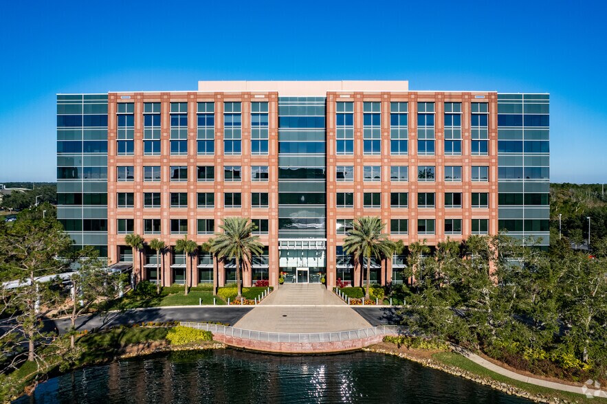 More Photos Of 2001 Summit Park Dr, Orlando Office For Lease