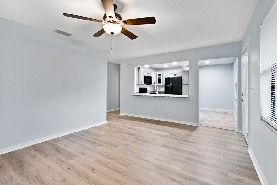 More Photos Of 950 Beltrees St, Dunedin Apartments For Sale