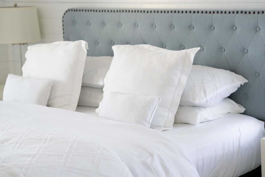 More Photos Of 267 W Sixth St, Port Orford Storefront Retail Residential For Sale