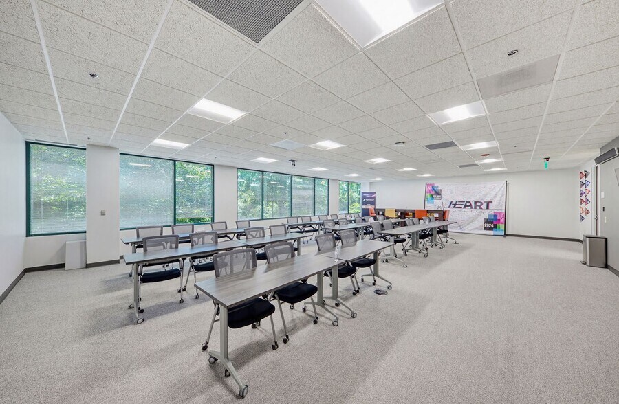 More Photos Of 4800 North Point Pky, Alpharetta Office For Sale