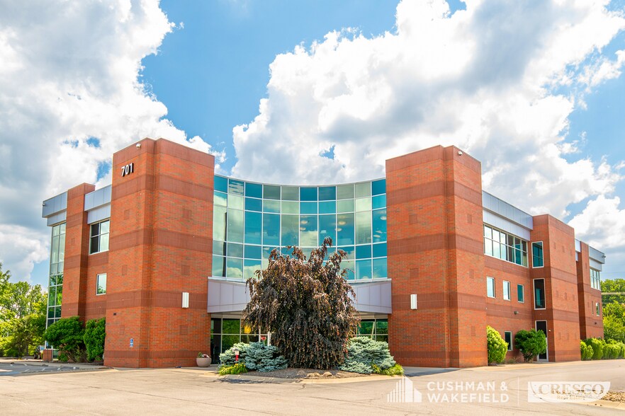 Primary Photo Of 701 White Pond Dr, Akron Medical For Lease