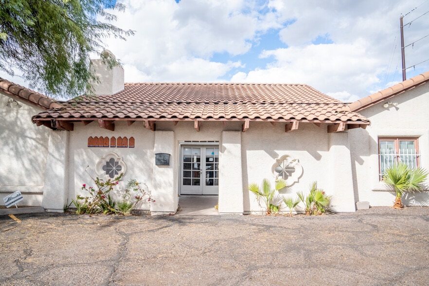 Primary Photo Of 3402 N 36th St, Phoenix Office For Lease