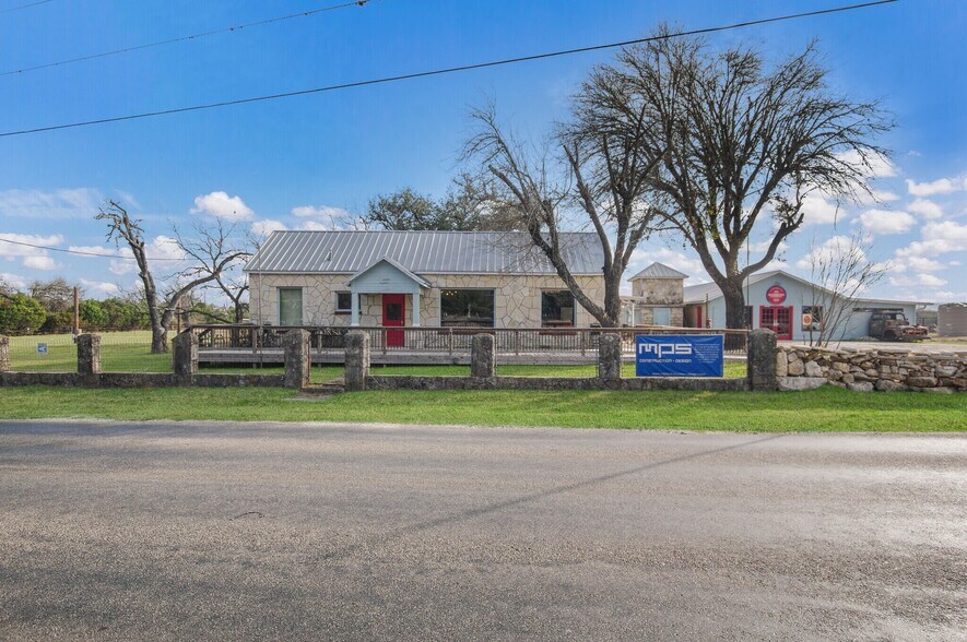 More Photos Of 11 Upper Cibolo Creek Rd, Boerne Restaurant For Sale
