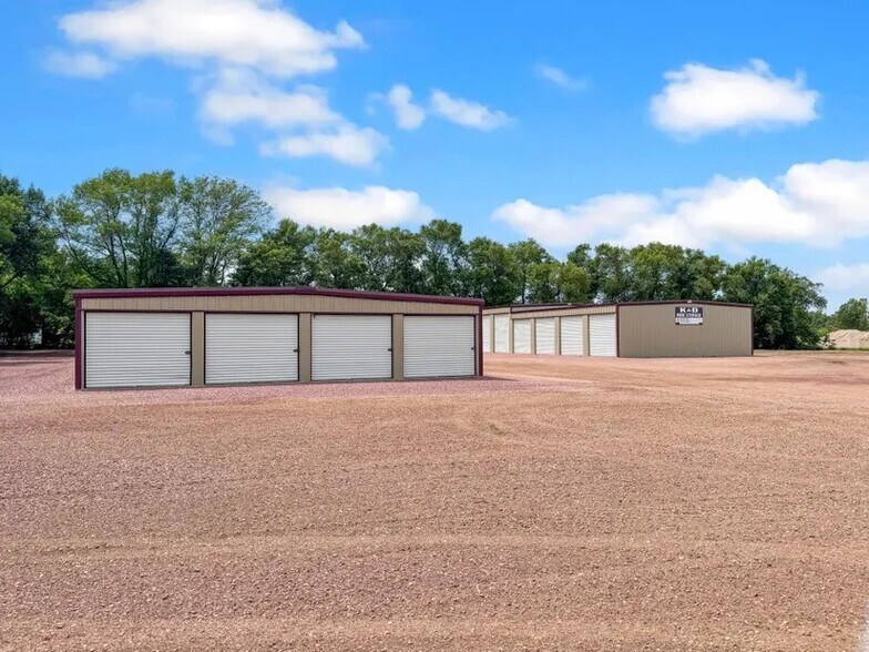 More Photos Of 351 S 4th St, Tracy Specialty For Sale