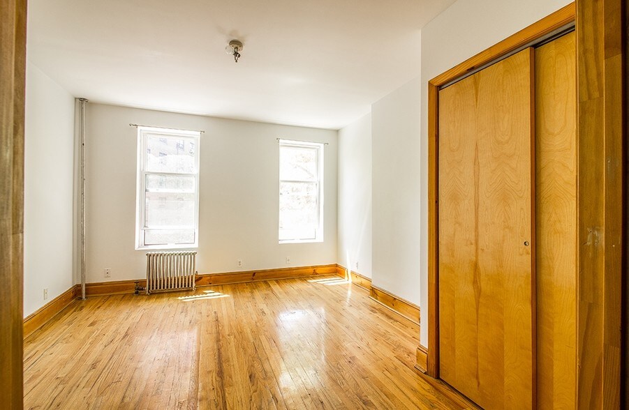 More Photos Of 435 Dekalb Ave, Brooklyn Apartments For Sale