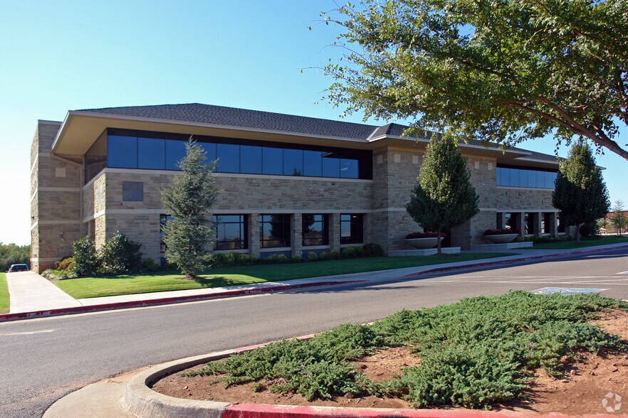 More Photos Of 2601 Kelley Pointe Pky, Edmond Medical For Sale