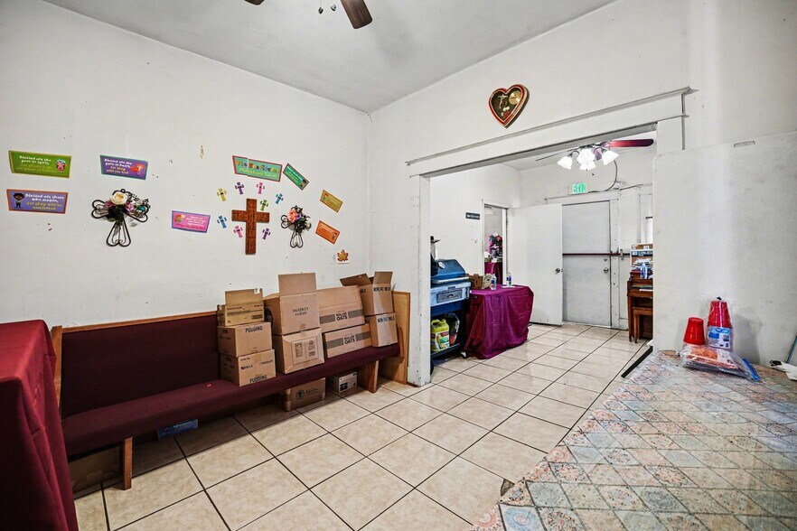 More Photos Of 2900 N Josephine St, Denver Specialty For Sale