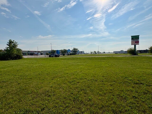 More Photos Of 475 Riverstone Pkwy, Kankakee Land For Sale
