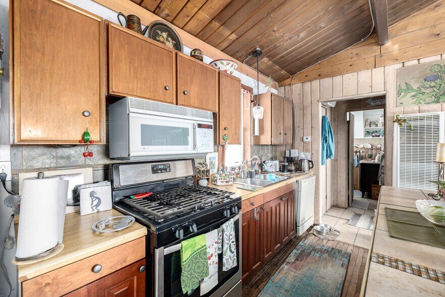 More Photos Of 8537 S Doubleheader Ranch Rd, Morrison Specialty For Sale