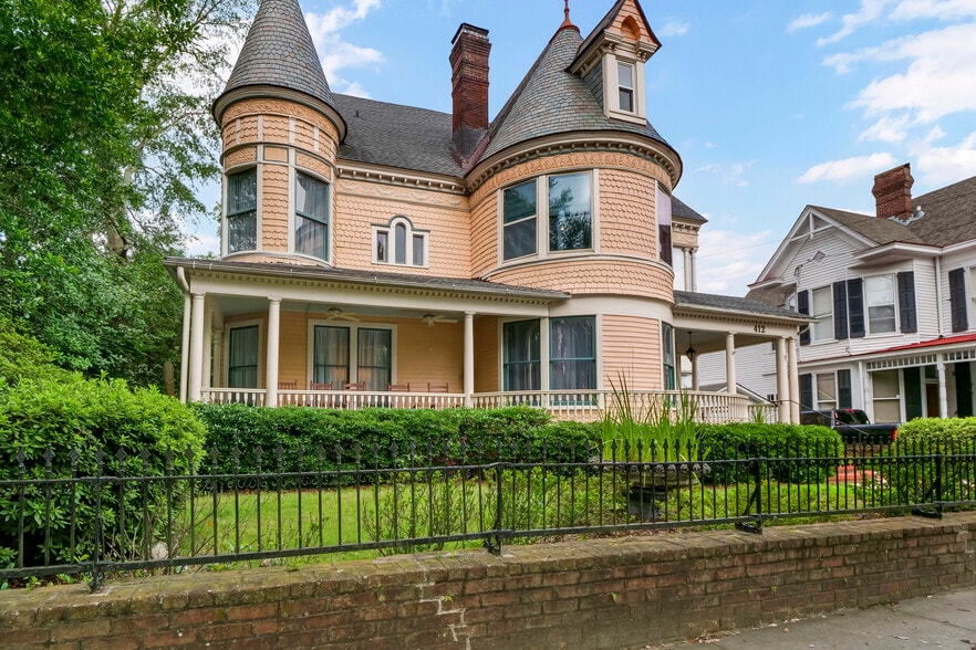 More Photos Of 412 S 3rd St, Wilmington Hospitality For Sale