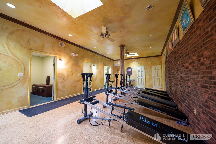 More Photos Of 26965 Center Ridge Rd, Westlake Medical For Sale