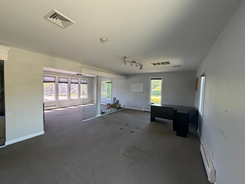 More Photos Of 88 Valley Rd, Middletown Loft Creative Space For Lease
