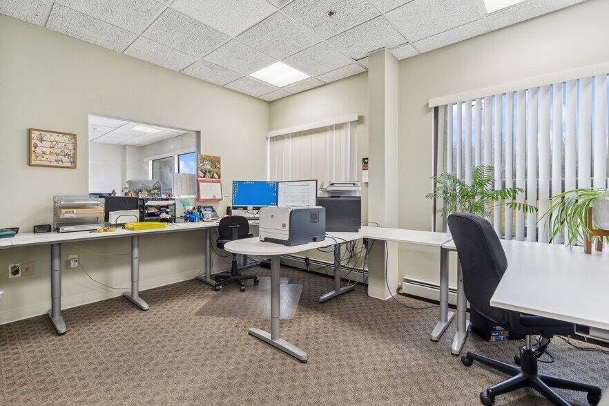 More Photos Of 1751 State Route 17A, Florida Industrial For Lease