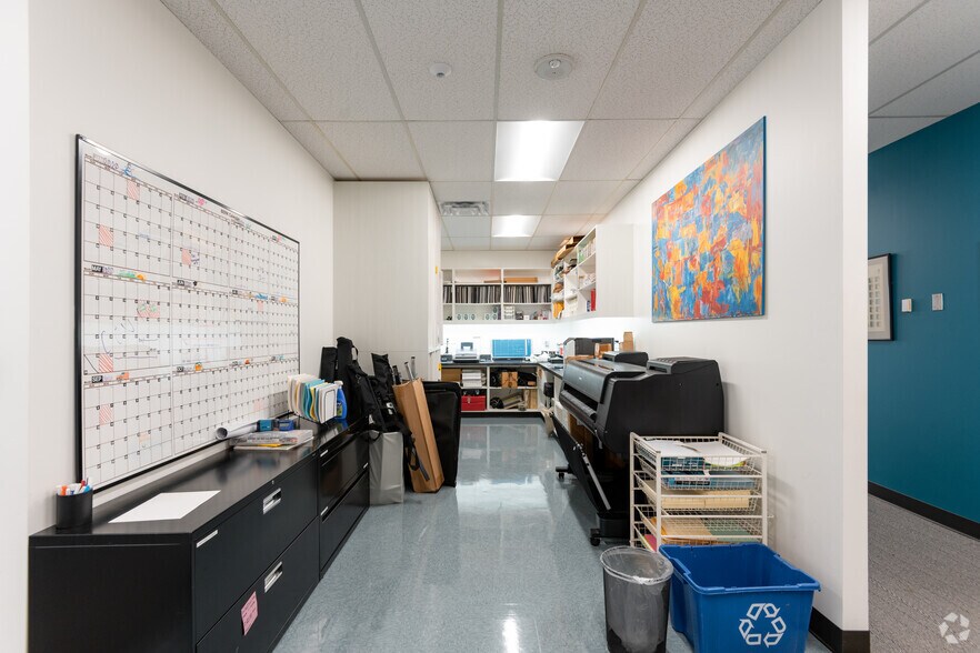 More Photos Of 2200 6th Ave, Seattle Office For Lease