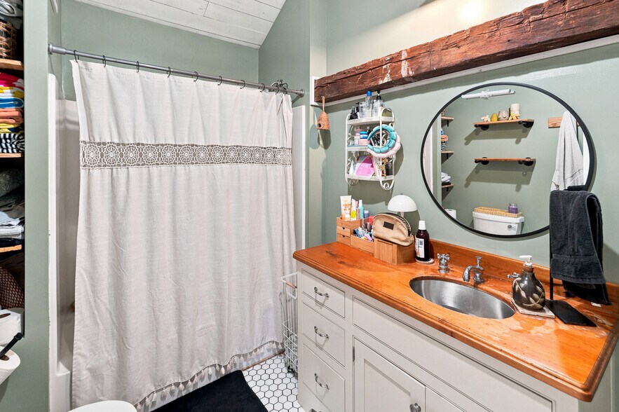 More Photos Of 16 Main St, Plainfield Apartments For Sale