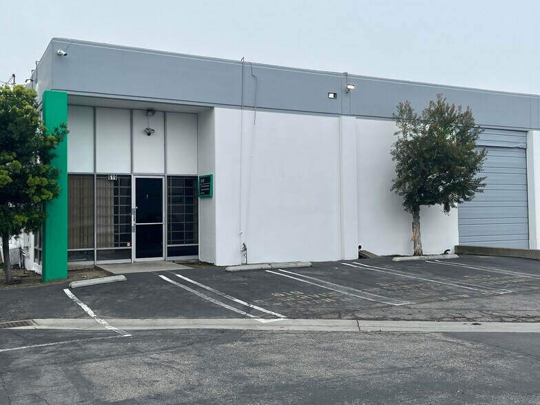 More Photos Of 601 - 625 Hindry Ave, Inglewood Warehouse For Lease