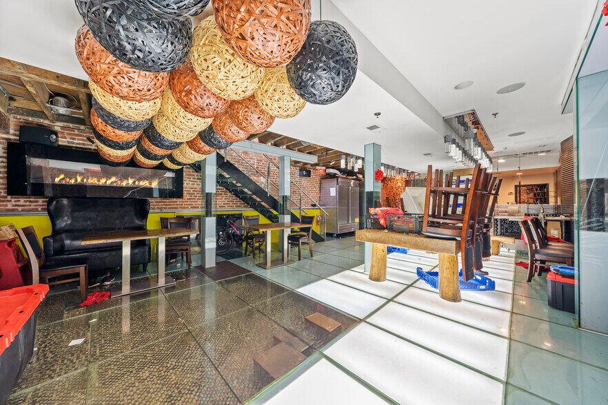 More Photos Of 641 Indiana Ave NW, Washington Storefront Retail Office For Sale