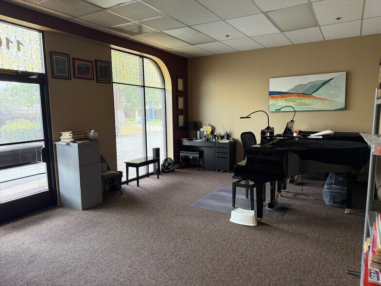 More Photos Of 1024 Serpentine Ln, Pleasanton Medical For Lease