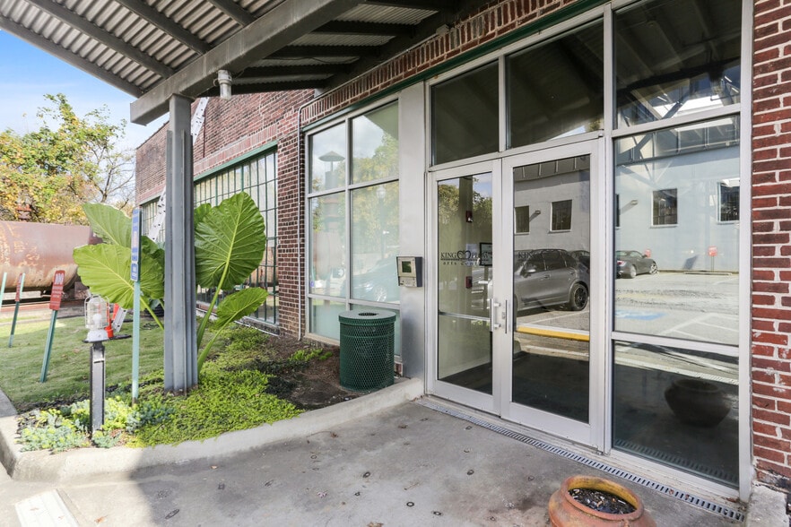 More Photos Of 949 W Marietta St NW, Atlanta Office For Sale