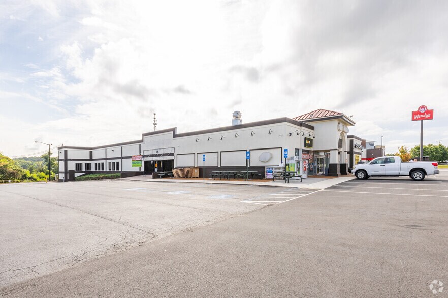 Primary Photo Of 5160 Cowan Rd, Acworth Restaurant For Lease