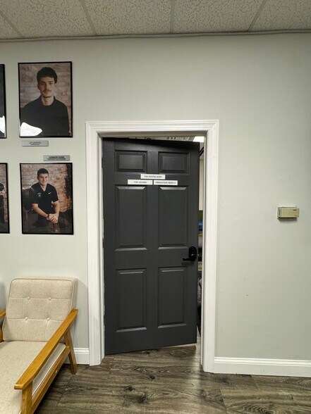 More Photos Of 8 N Broadway, Pitman Medical For Lease