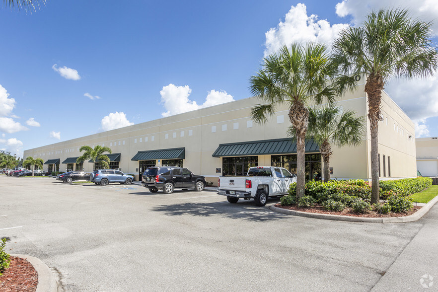 Primary Photo Of 7830 Drew Cir, Fort Myers Light Manufacturing For Lease