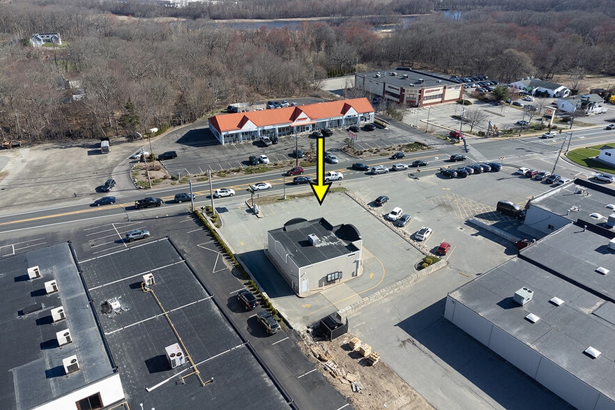 More Photos Of 2214 Plainfield Pike, Cranston Fast Food For Sale