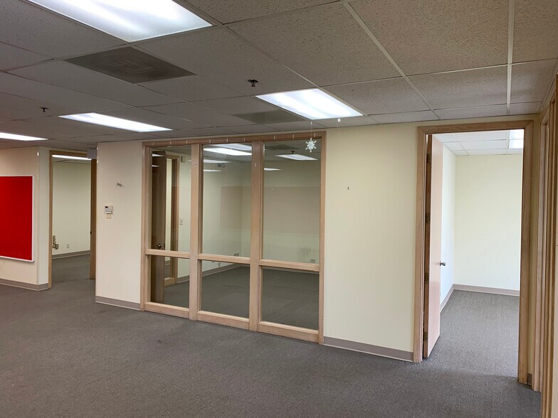 More Photos Of 28457 Ballard Dr, Lake Forest Light Manufacturing For Lease