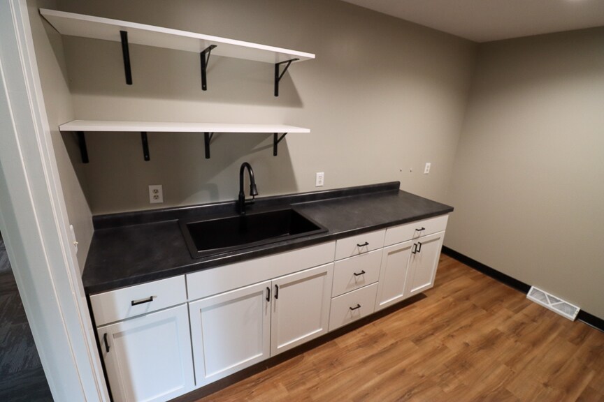 More Photos Of 230 E 22nd St, Fremont Medical For Lease