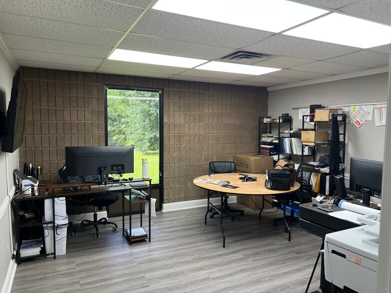 More Photos Of 808 Old Mill Rd, Ringgold Warehouse For Sale