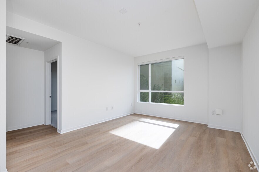 More Photos Of 1120 W 6th St, Los Angeles Apartments For Lease