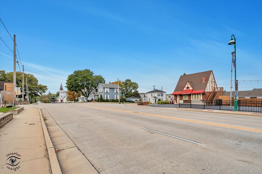 More Photos Of 26 S Madison St, Oswego Post Office For Sale