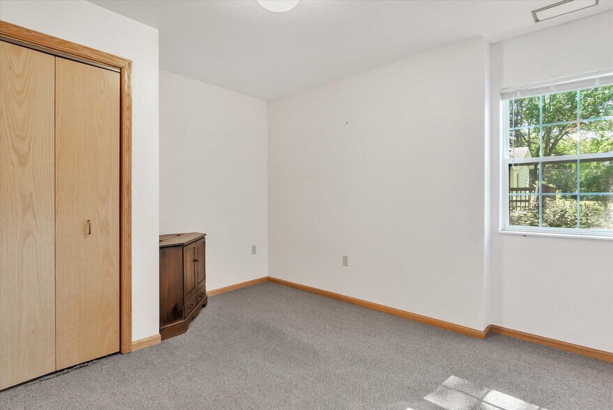 More Photos Of 121 S 5th St, Evansville Assisted Living For Sale