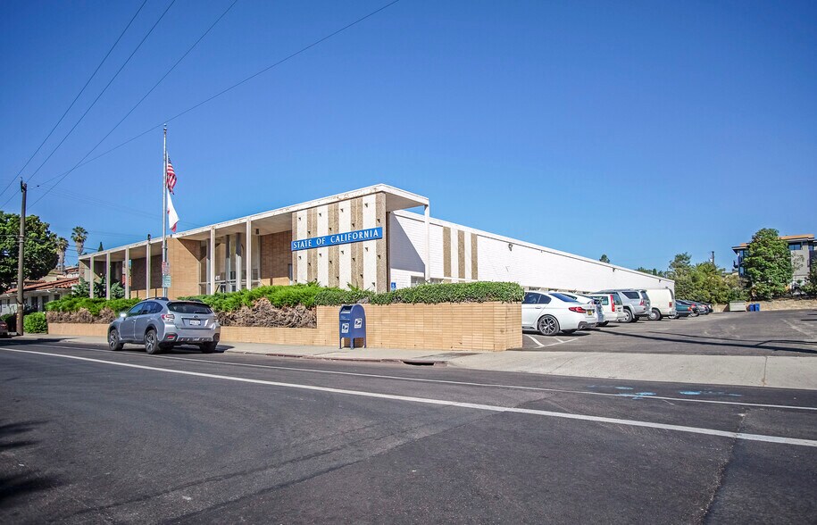 More Photos Of 411 E Canon Perdido St, Santa Barbara Office Residential For Sale