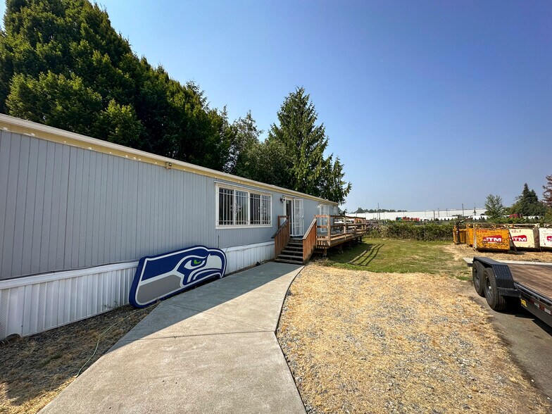 More Photos Of 21 49th St NW, Auburn, WA 98002, Auburn Warehouse For Sale