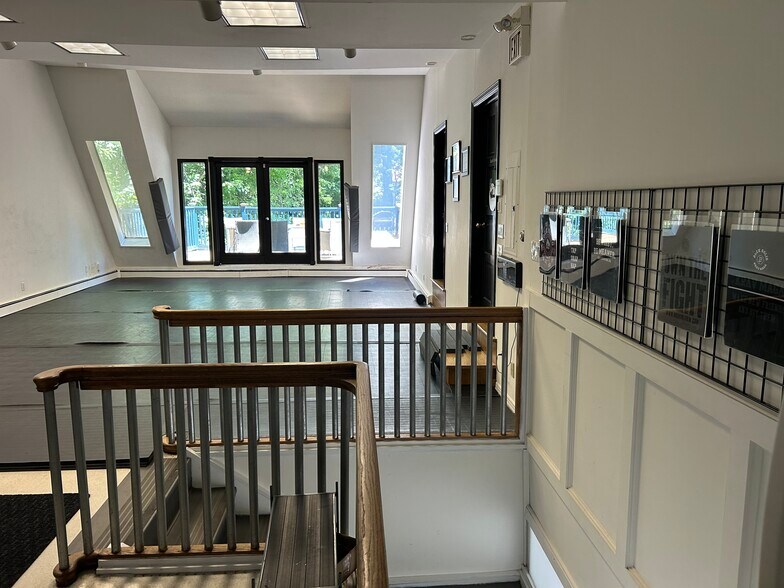 More Photos Of 35 Belden Pl, Montclair Loft Creative Space For Sale