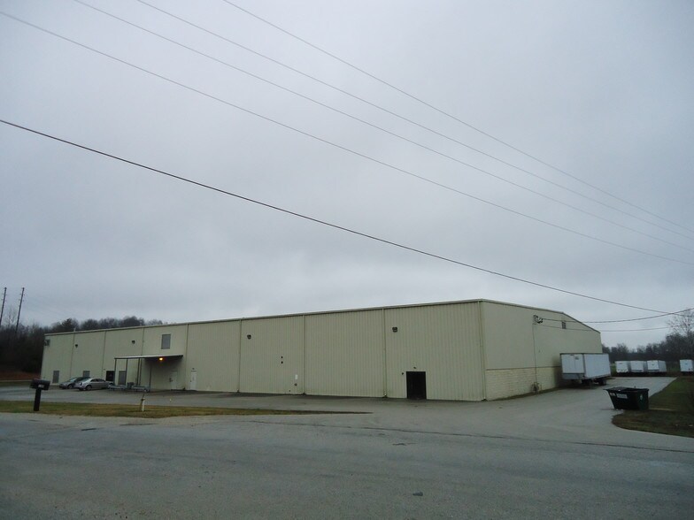 More Photos Of 150 Quality St, Munfordville Warehouse For Lease