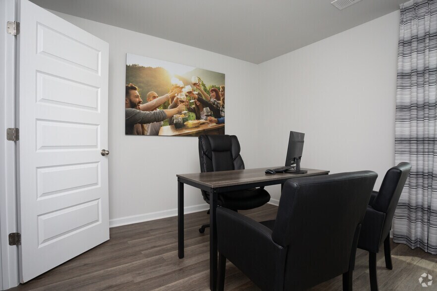 More Photos Of 507 Satinwood Cir, Graniteville Apartments For Sale