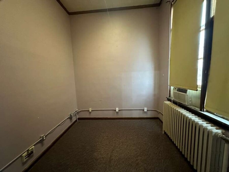 More Photos Of 409 E Adams St, Oneill Schools For Sale