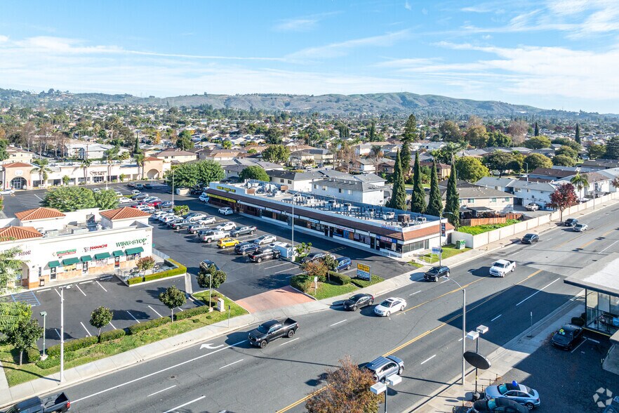 More Photos Of 1281 E La Habra Blvd, La Habra General Retail For Lease