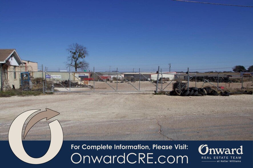 More Photos Of 1037 Industrial Blvd, Hewitt Distribution For Lease