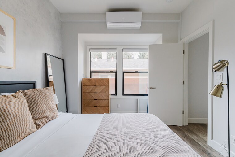 More Photos Of 251 Middlefield Rd, Palo Alto Apartments For Sale