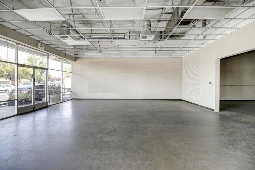 More Photos Of 2265 Sunrise Blvd, Gold River Auto Repair For Lease