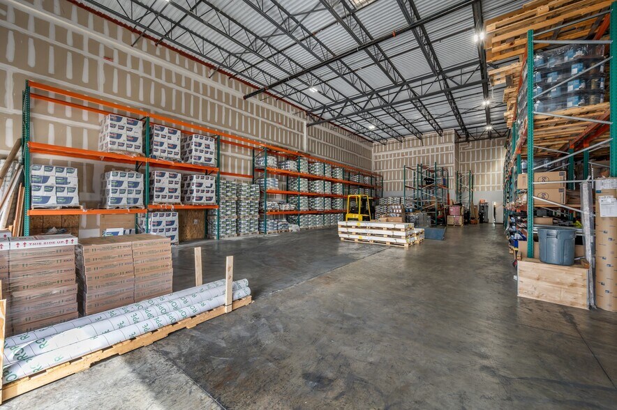 More Photos Of 475 N Cleary Rd, West Palm Beach Warehouse For Lease